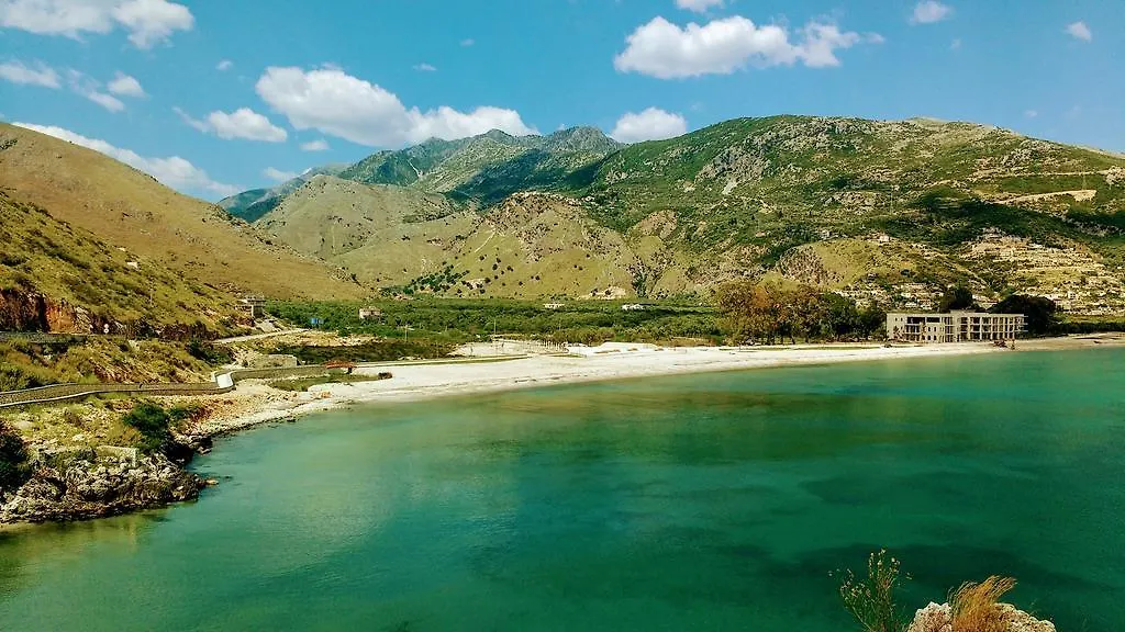 Irini'S Garden Hotel Qeparo