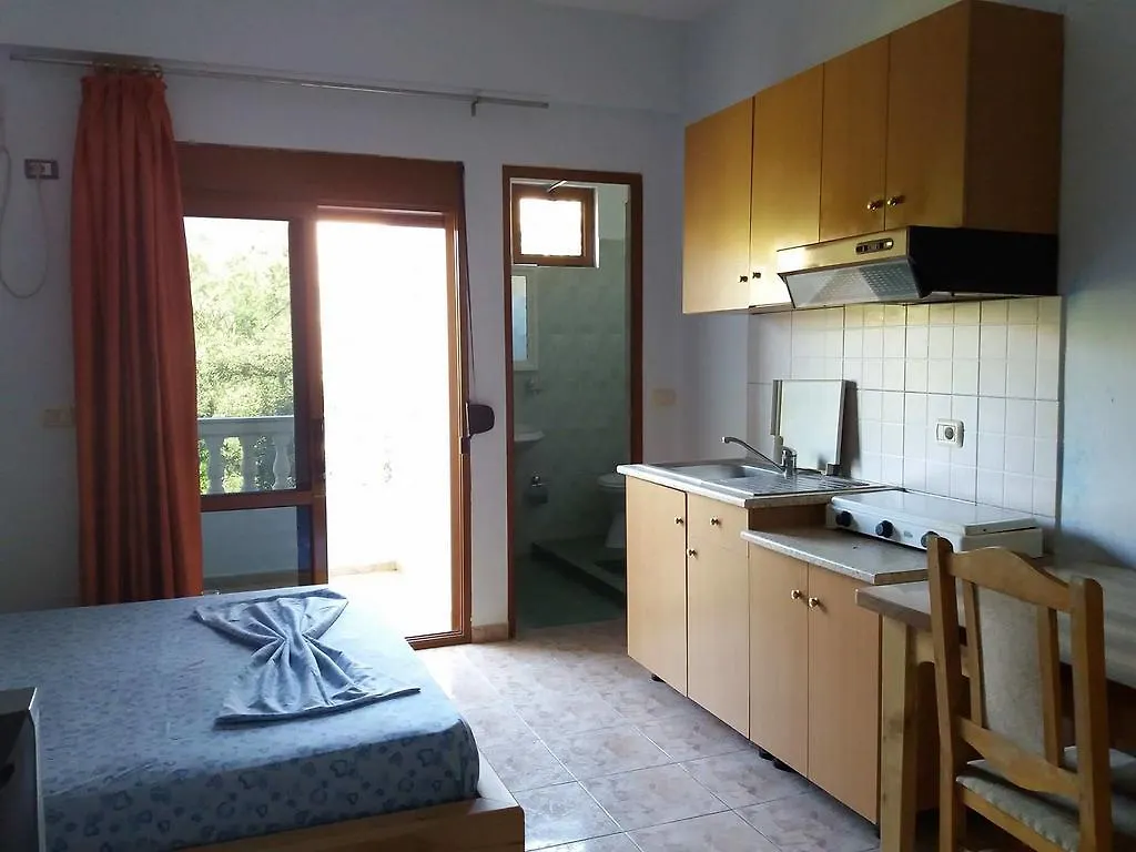 Irini'S Garden Hotel Qeparo Albanie