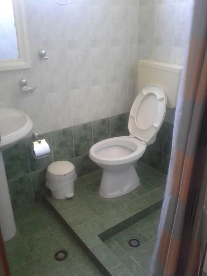 Irini'S Garden Hotel Qeparo
